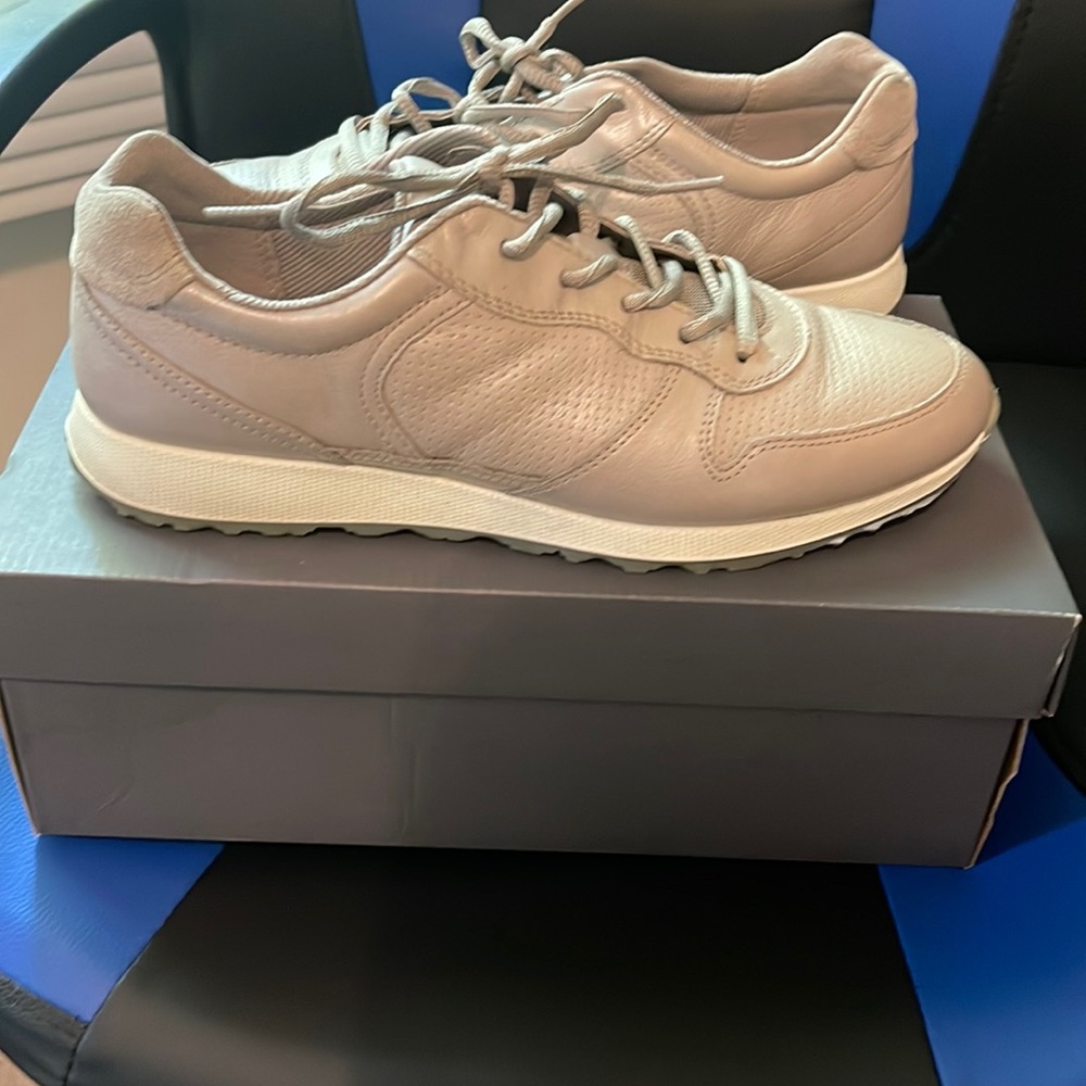 Taupe Leather Ecco Sneaker